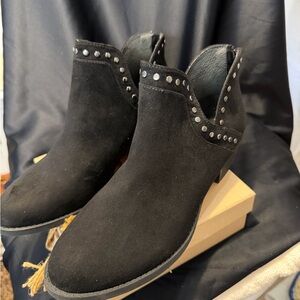 Carlos Santana Black Studded Ankle Booties